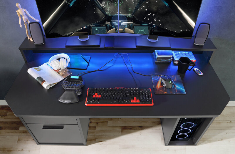 Kompiuterinių žaidimų stalas Forte Tezaur B213B3, juodas atsiliepimas