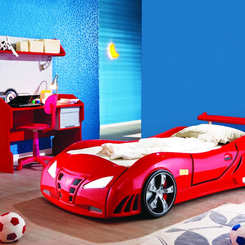 кровать-машина в комнату для мальчика