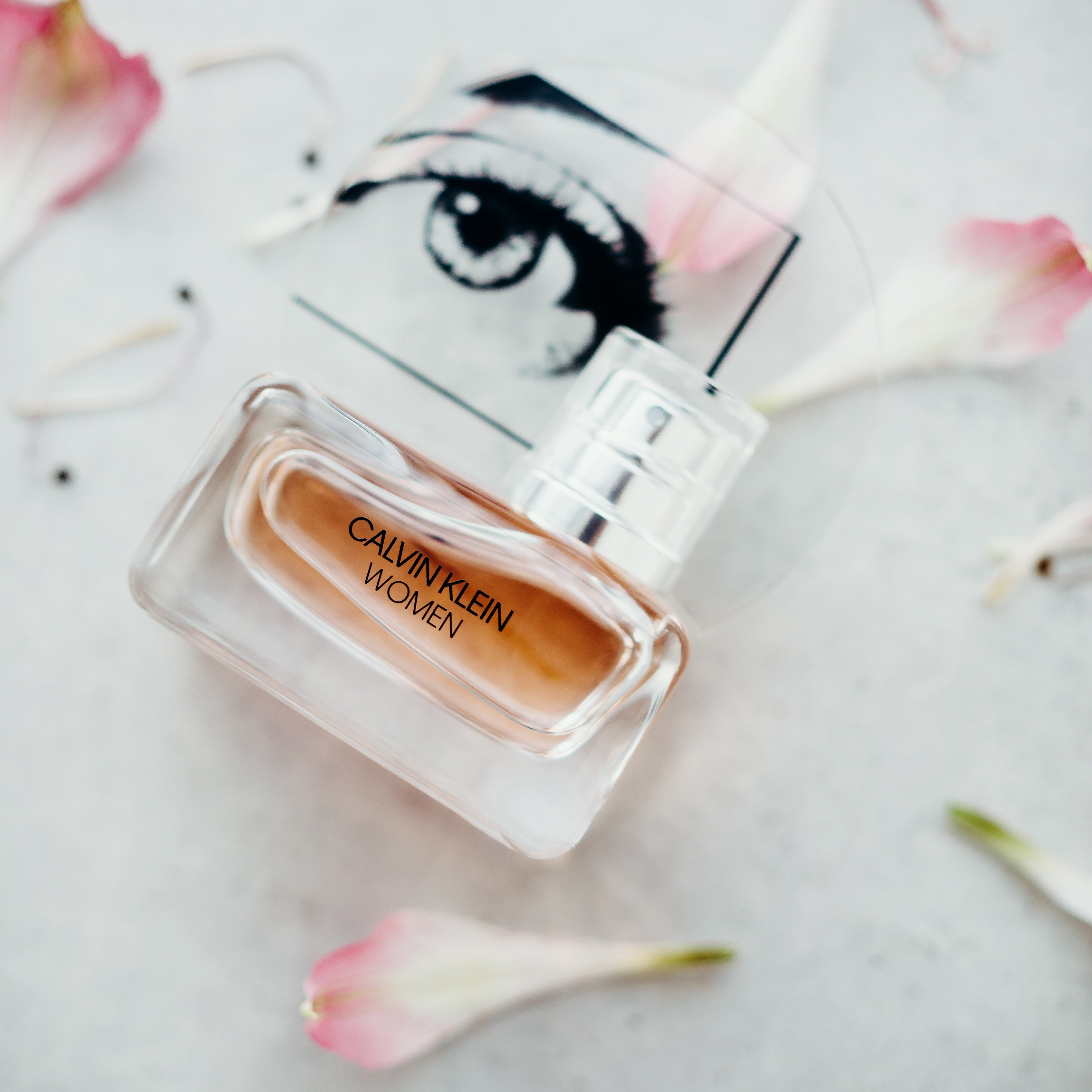Calvin Kleini parfüüm emadepäevaks