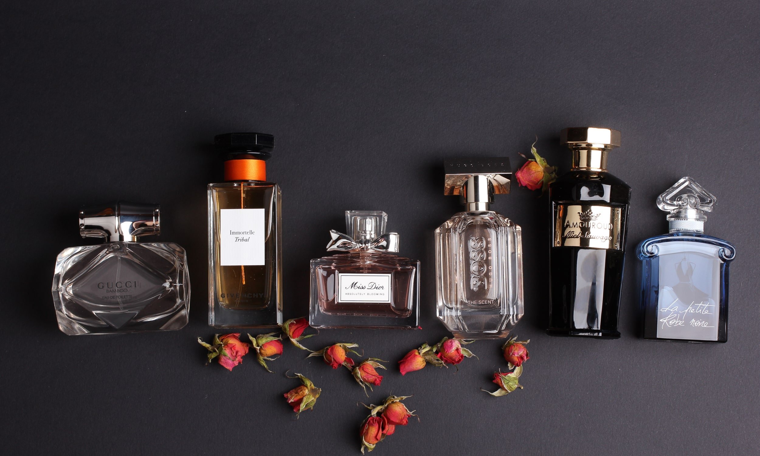 originaalse disainiga parfüümid