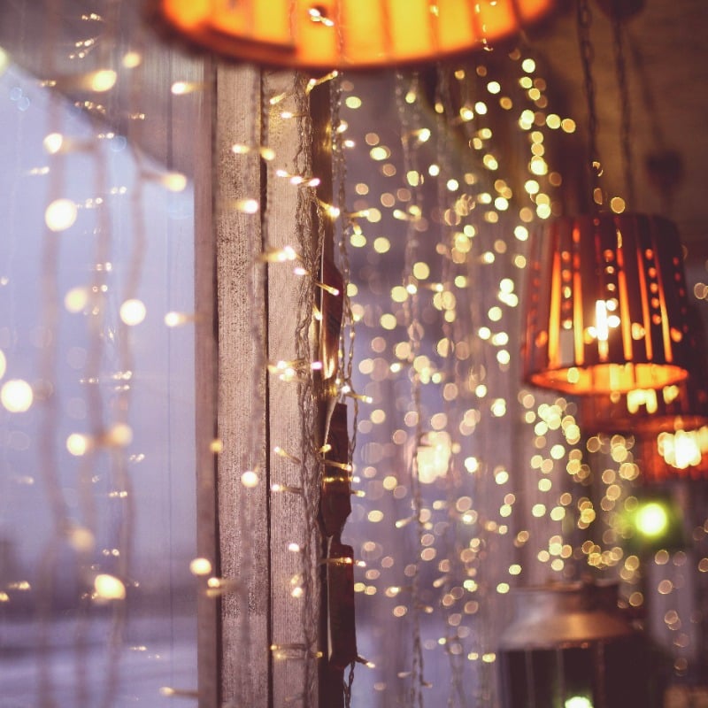 kaledines lemputes ant lango sventems