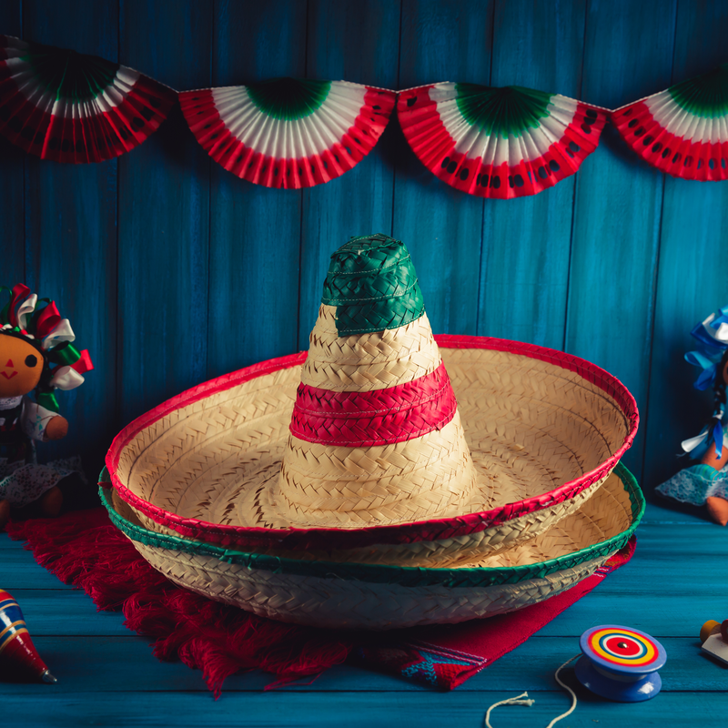 sombrero ja muud Mehhiko peokaunistused