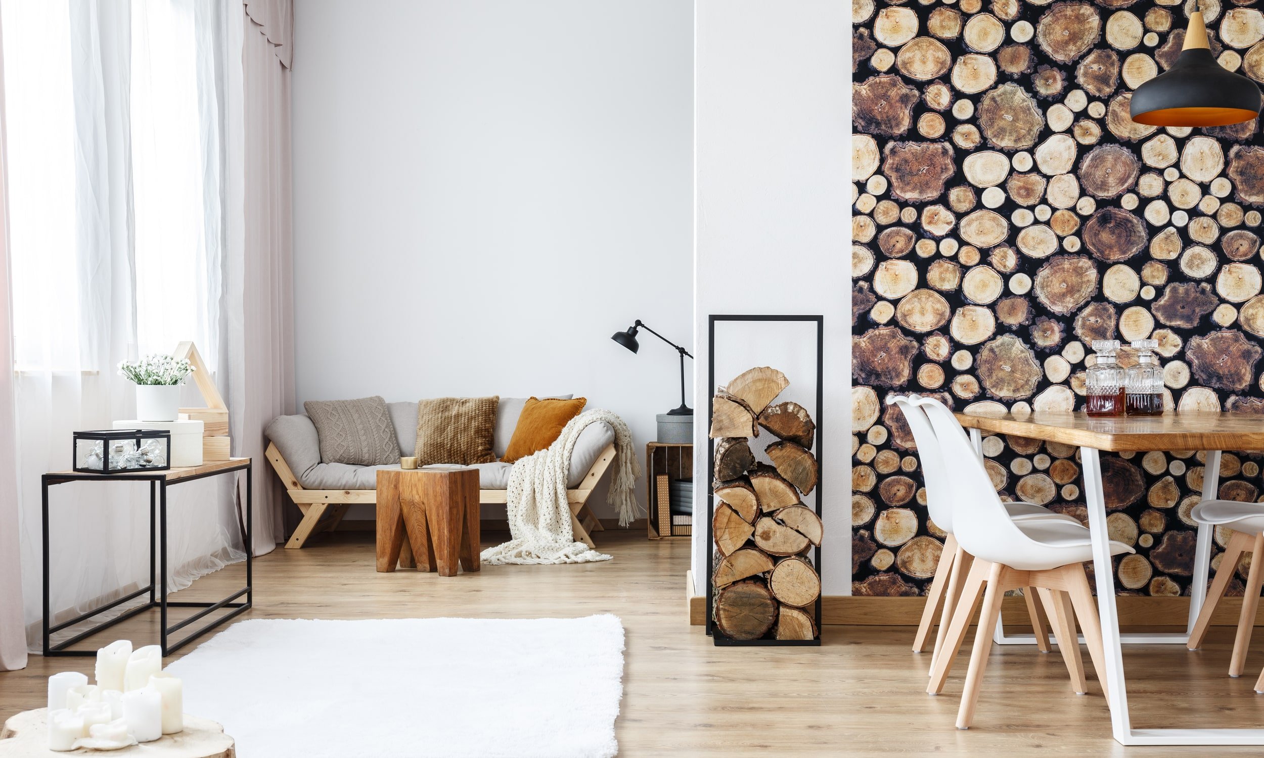 современный дизайн гостиной с использованием дерева